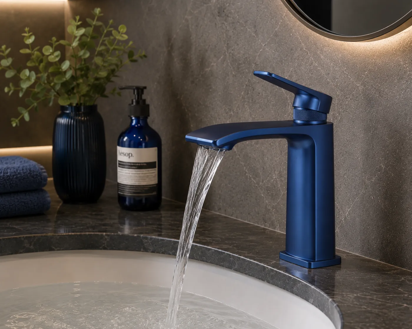 Faucets and mixers in a blue PVD finish