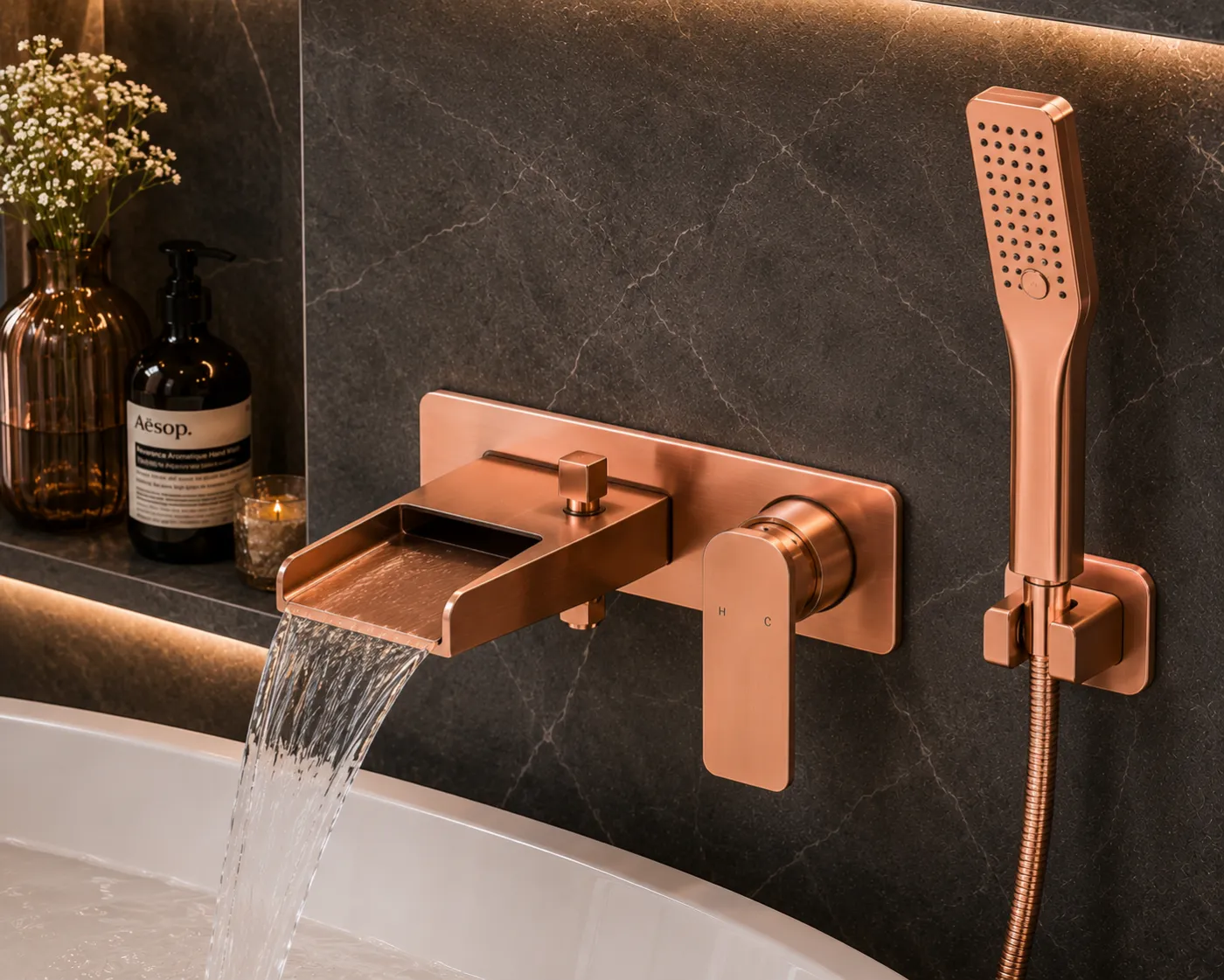 Faucets and mixers in a rose-gold PVD finish