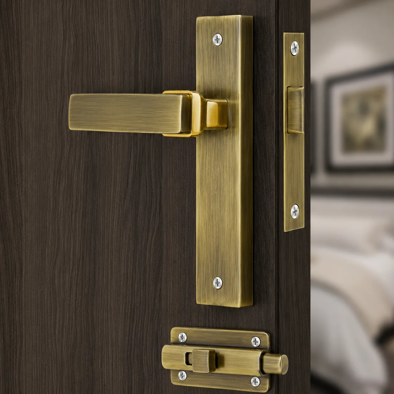 Internal door handles in a champagne-gold PVD finish
